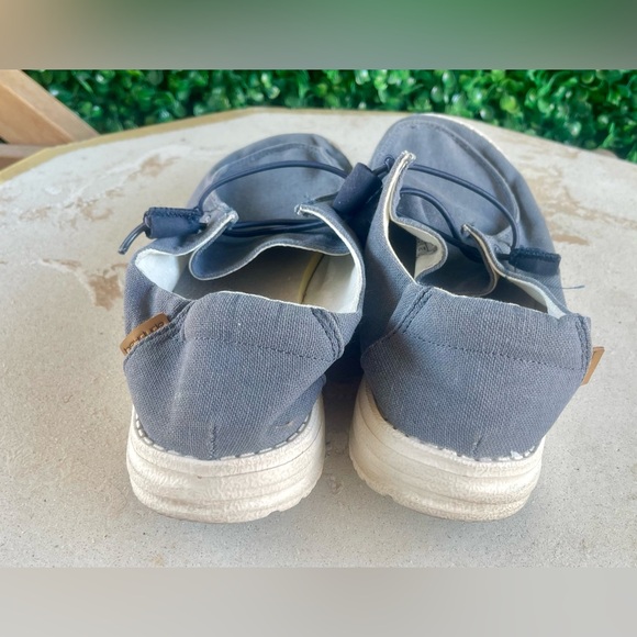 Hey Dude Womens Wendy Chambray Linen Cotton Blend Comfort Moc Moccasin Size 8 - Picture 2 of 6
